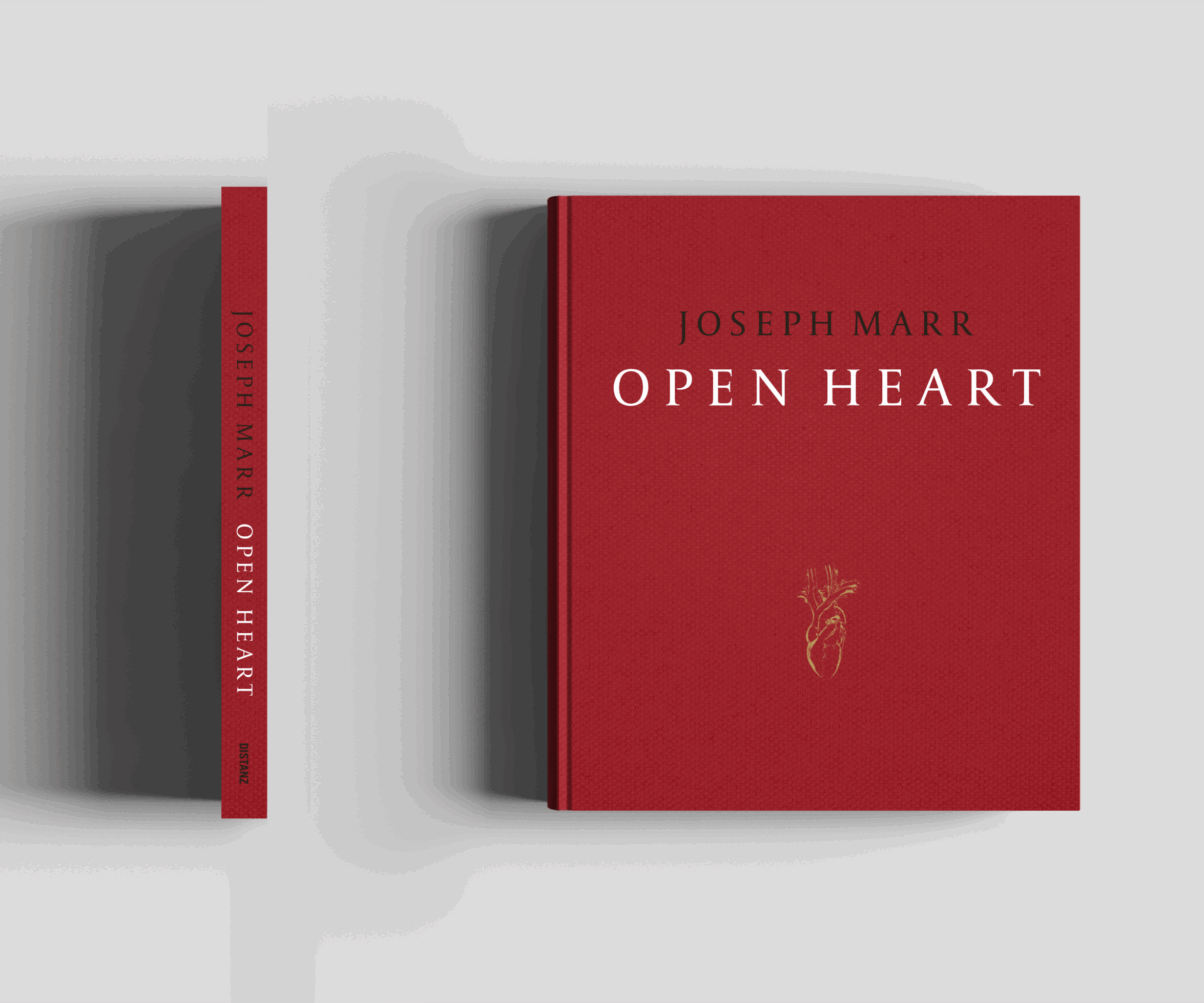 front hardcover book mockup-gold herz und weiß vorne-5 front hardcover book mockup-gold herz und weiß vorne-5